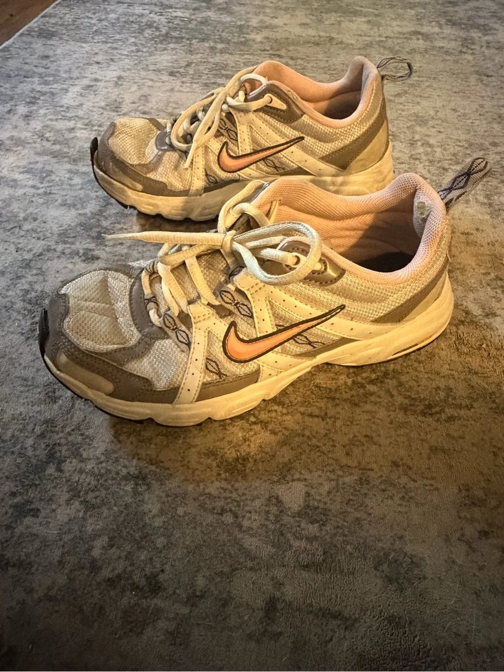 Nike Women’s White and Peach-Accent Athletic Sneakers